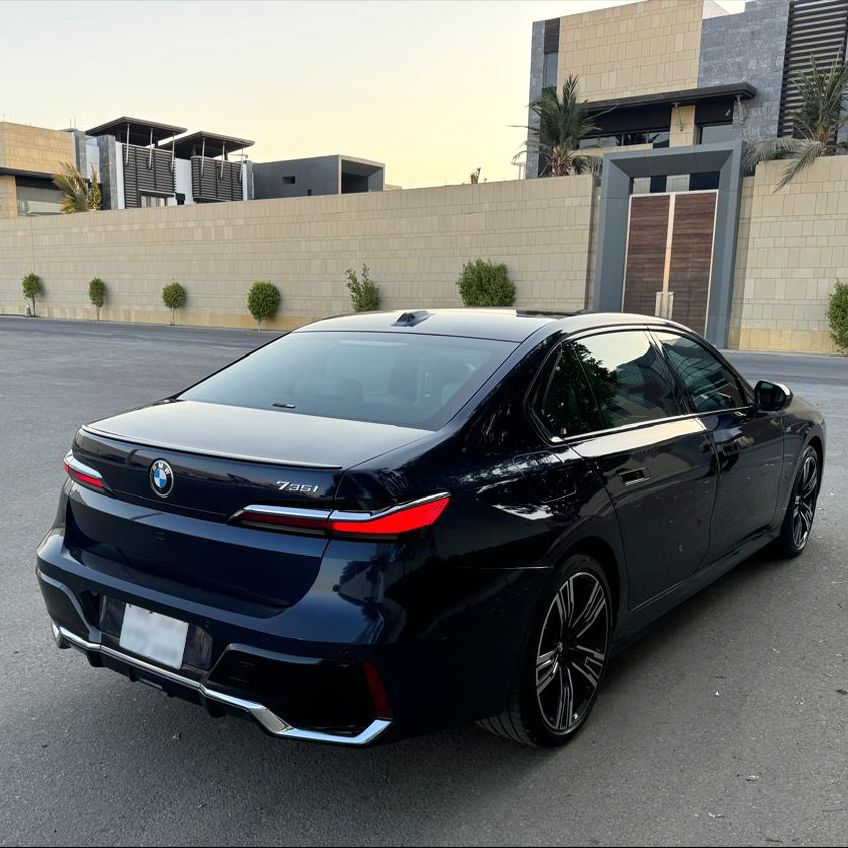 بي ام دبليو Li 730